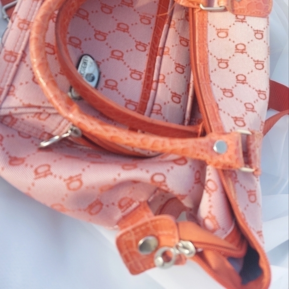 American flyer cosmetics satchel - Picture 14 of 14